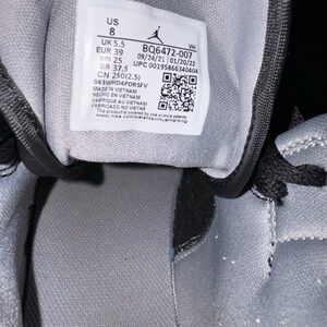 Nike Air Jordan size 8 youth black